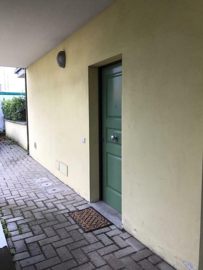 Orange & Mandarin Apartment Lucca Exterior photo